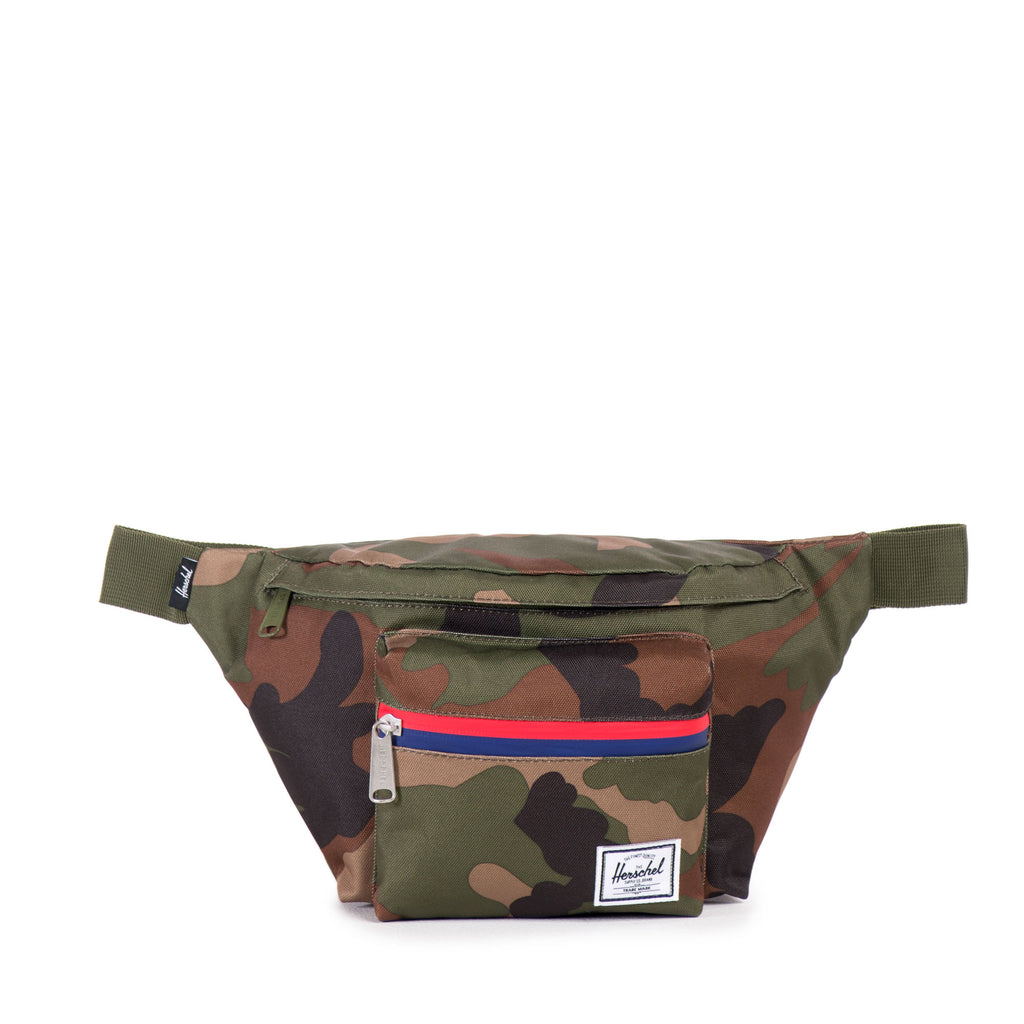 Herschel Seventeen Hip Pack - Woodland Camo