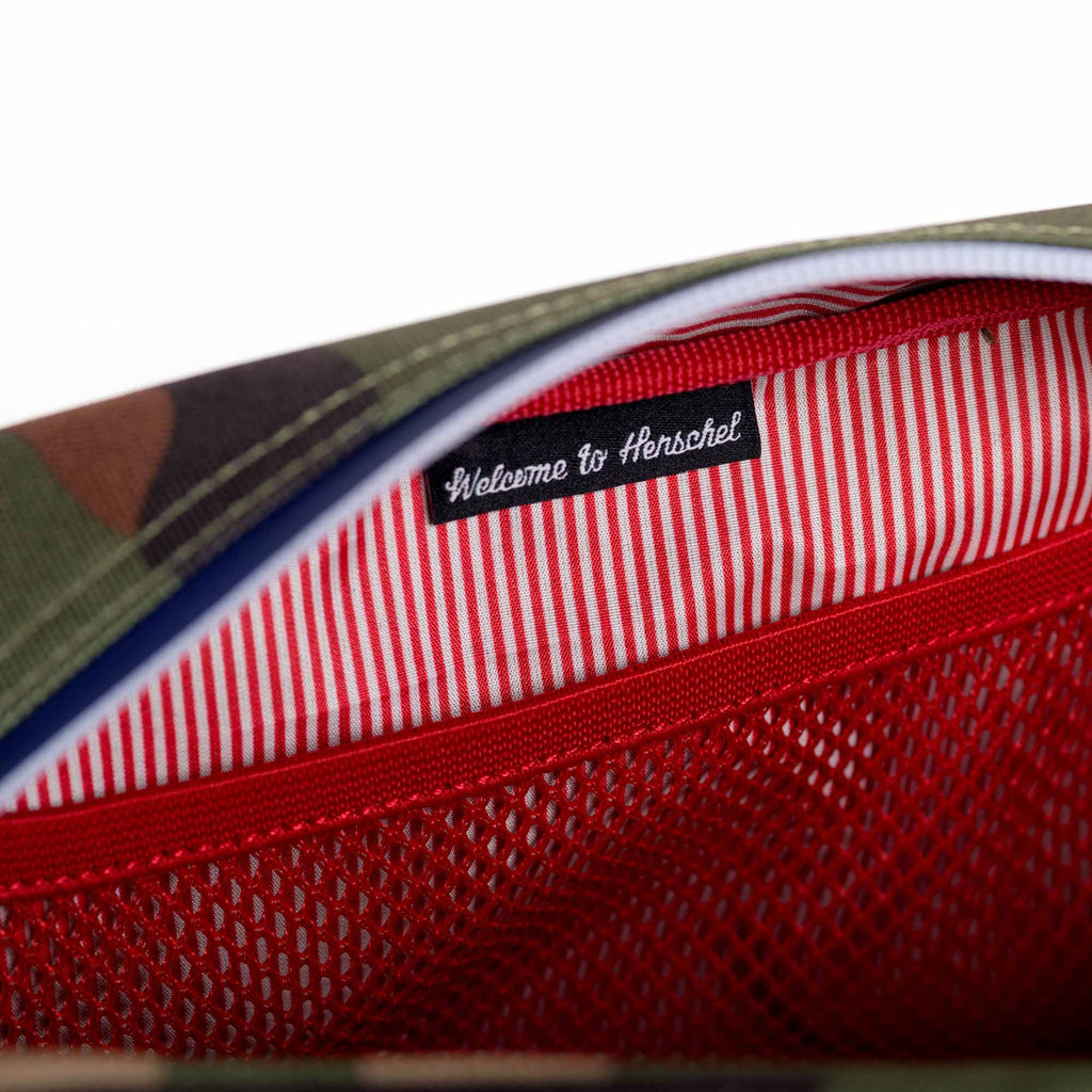 Herschel Chapter Travel Kit - Woodland Camo