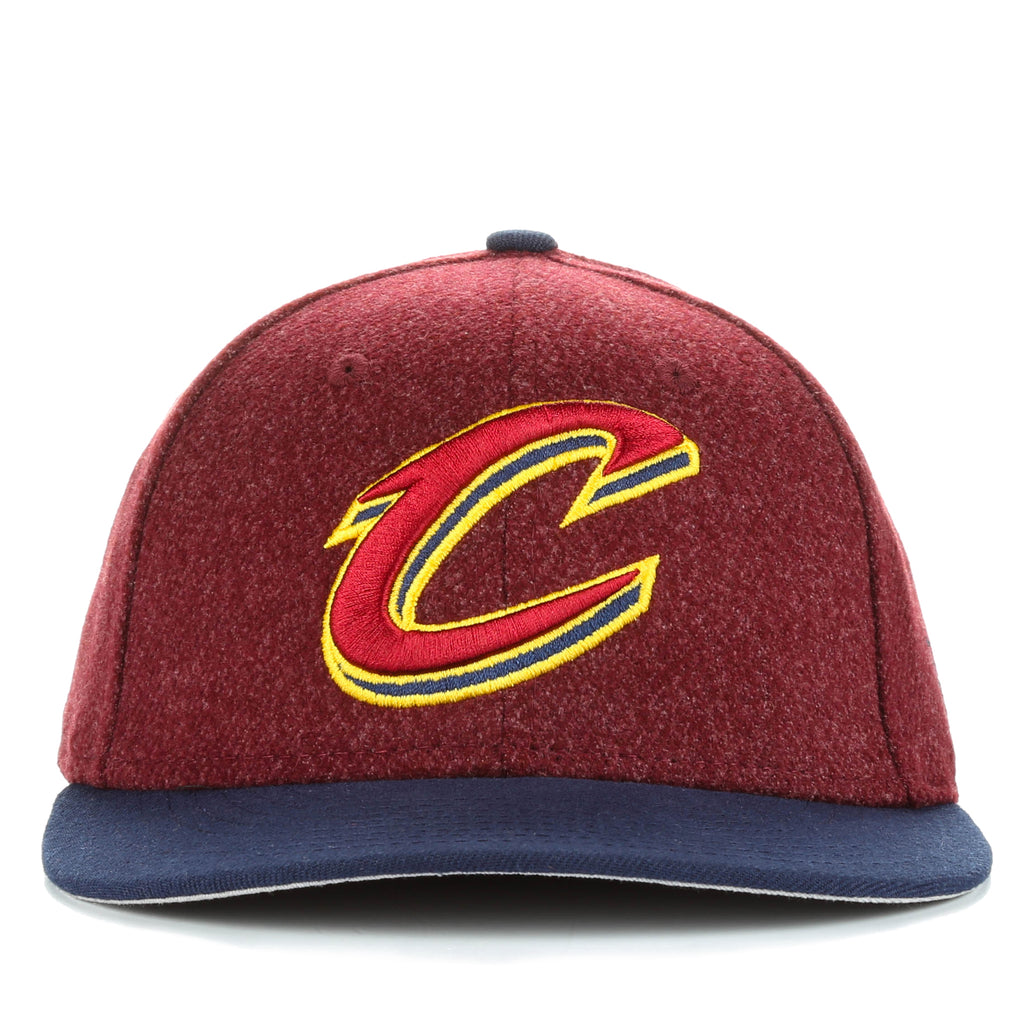 New Era 9Fifty Classic Trim Snapback - Cleveland Cavaliers/Maroon