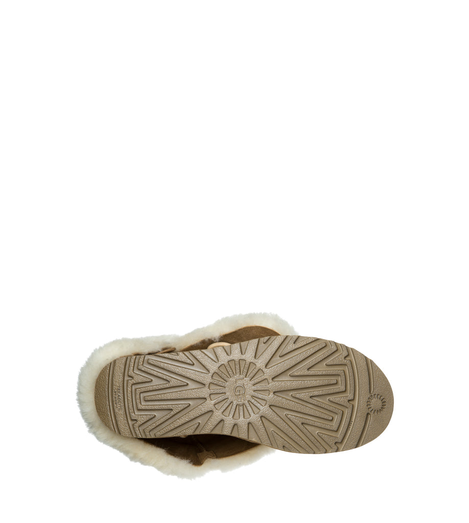 UGG Bailey Button II - Chestnut