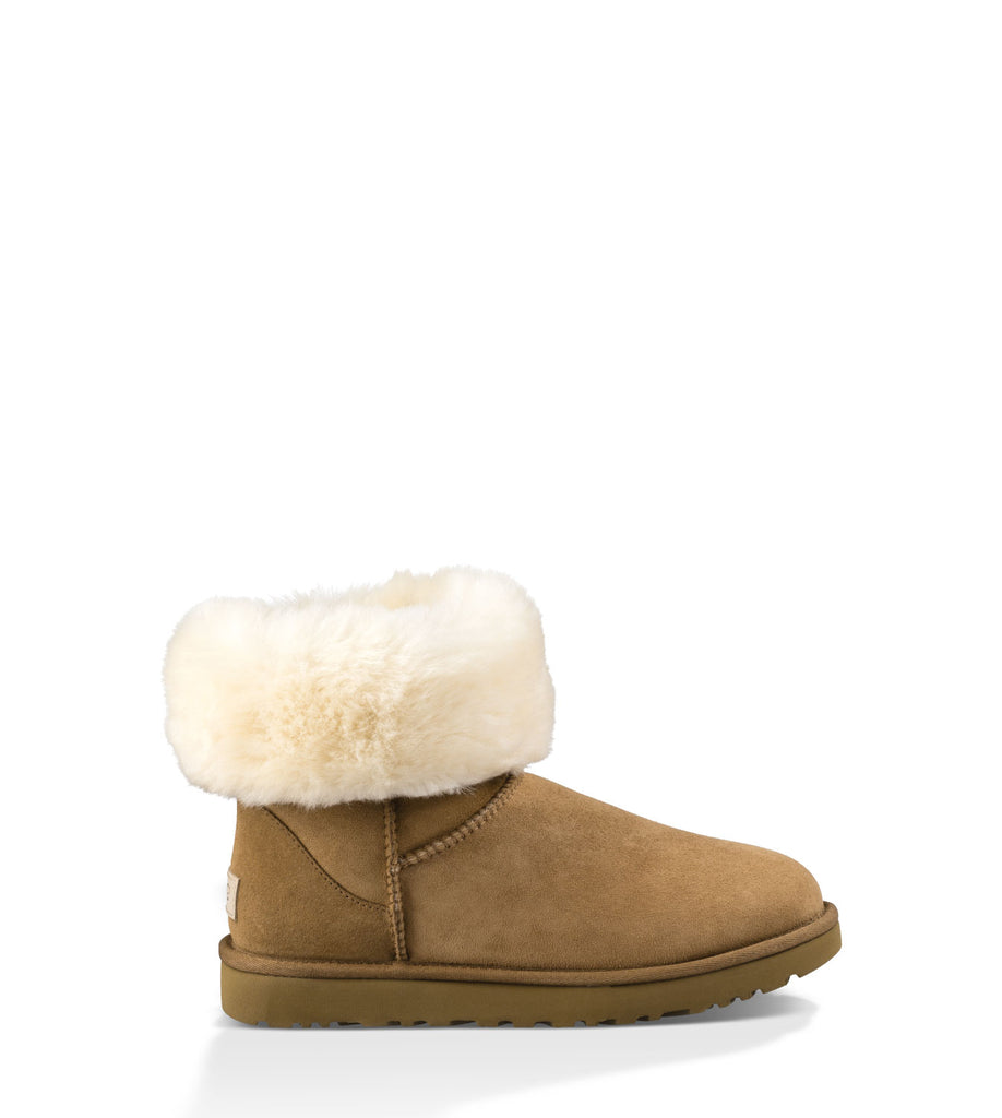Classic Short II shearling ankle boots