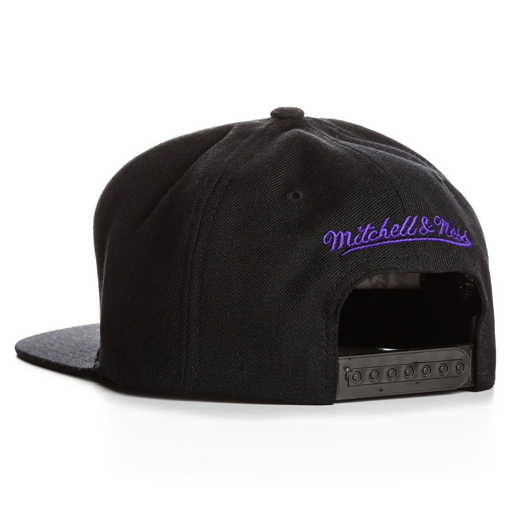 Mitchell and Ness Wool Solid LA Lakers Snapback - Black